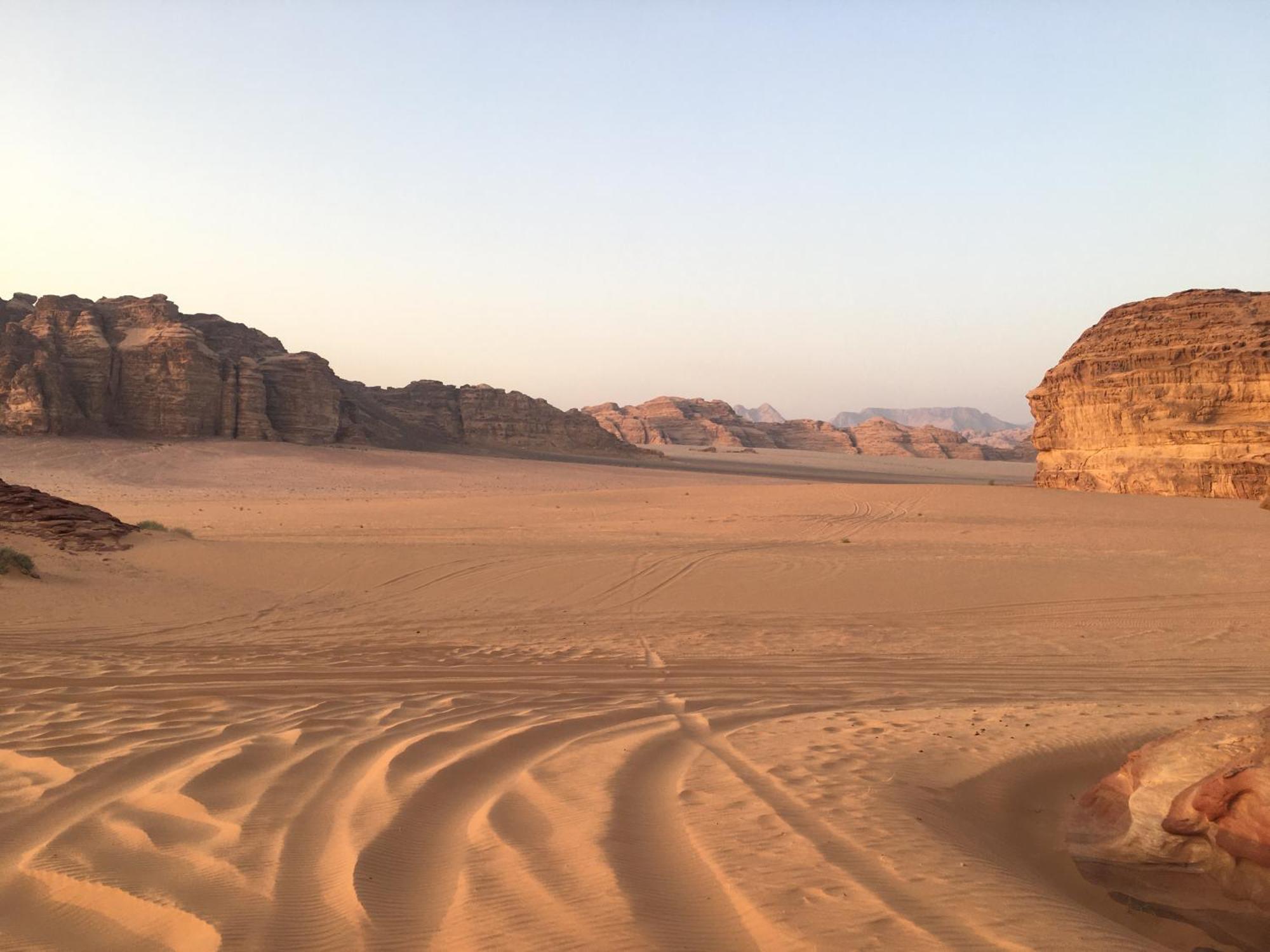 Апартаменты Bedouin Experiences Акаба Экстерьер фото